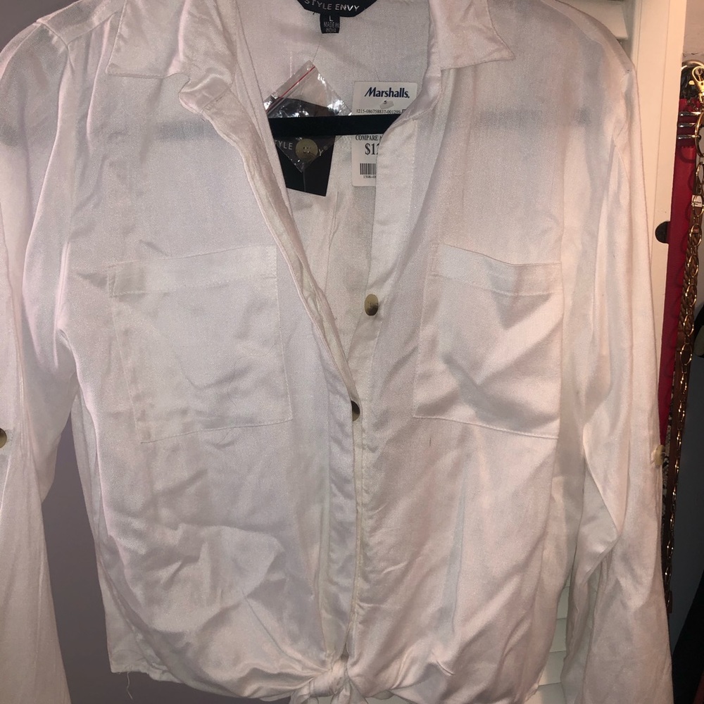 ☆ white button up top ☆
